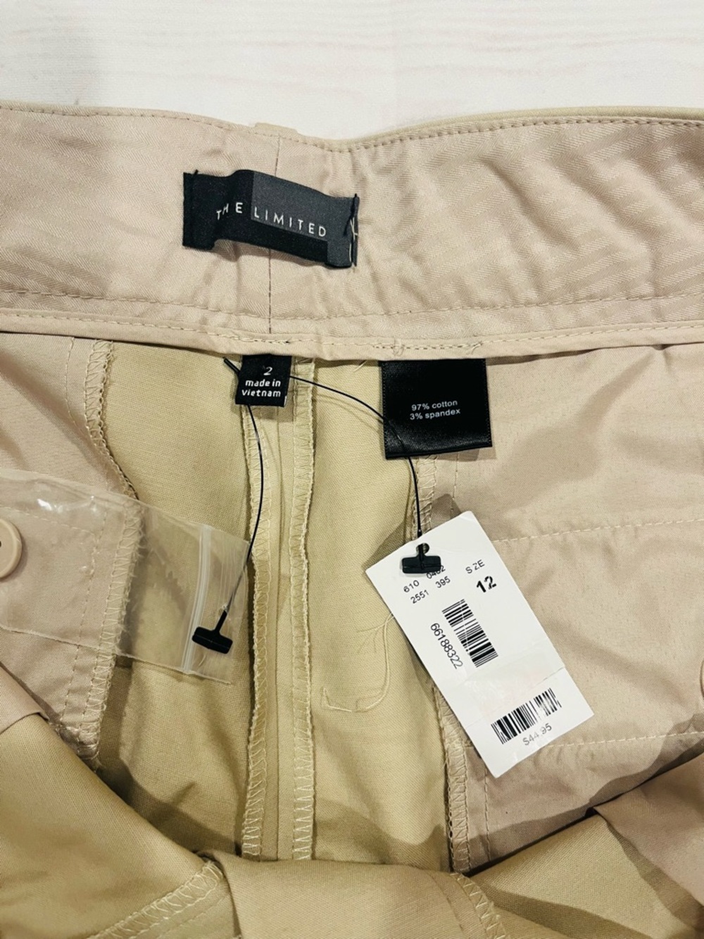 The Limited Khaki Lightweight Bermuda Shorts Sz 12 - Picture 3 of 9